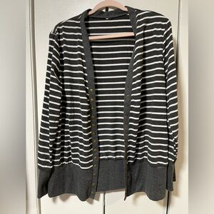 Chic Striped Gray and White Cardigan